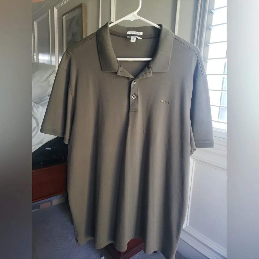 Calvin Klein Polo - Picture 3 of 3